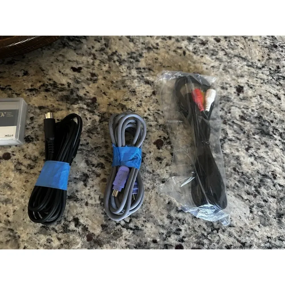 Canon Optura Digital Video Camcorder Tested Works Comes With Battery And Extras